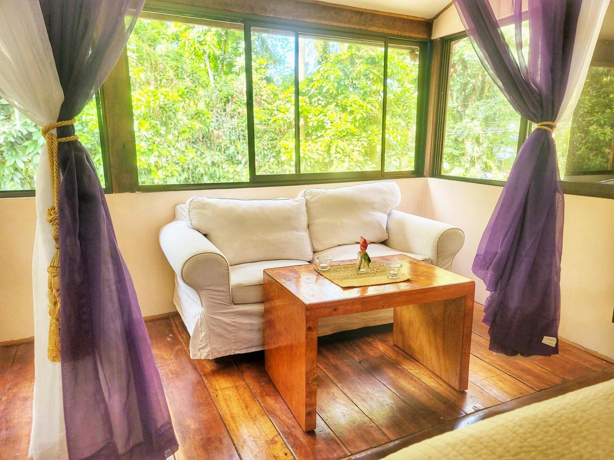Caribe Town Bungalows Puerto Viejo de Talamanca Екстер'єр фото