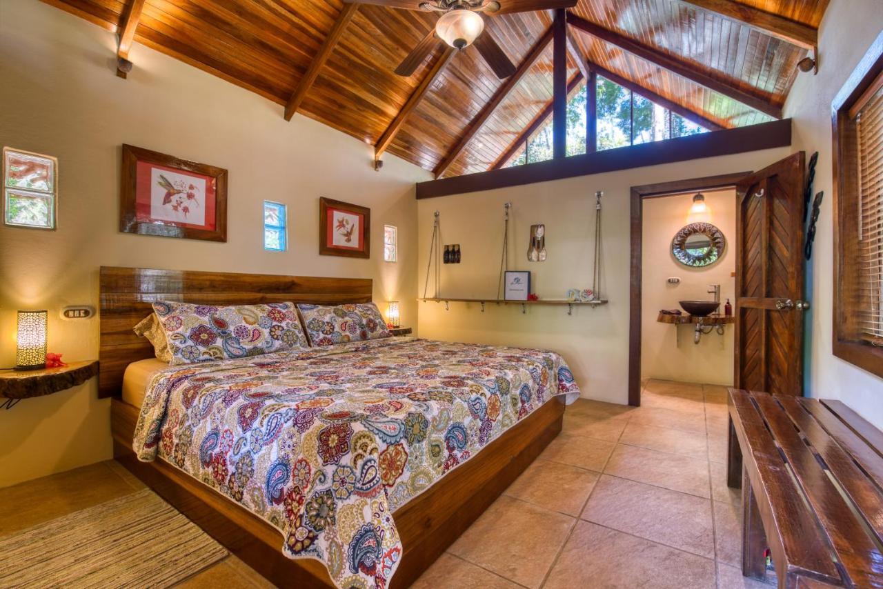 Caribe Town Bungalows Puerto Viejo de Talamanca Екстер'єр фото