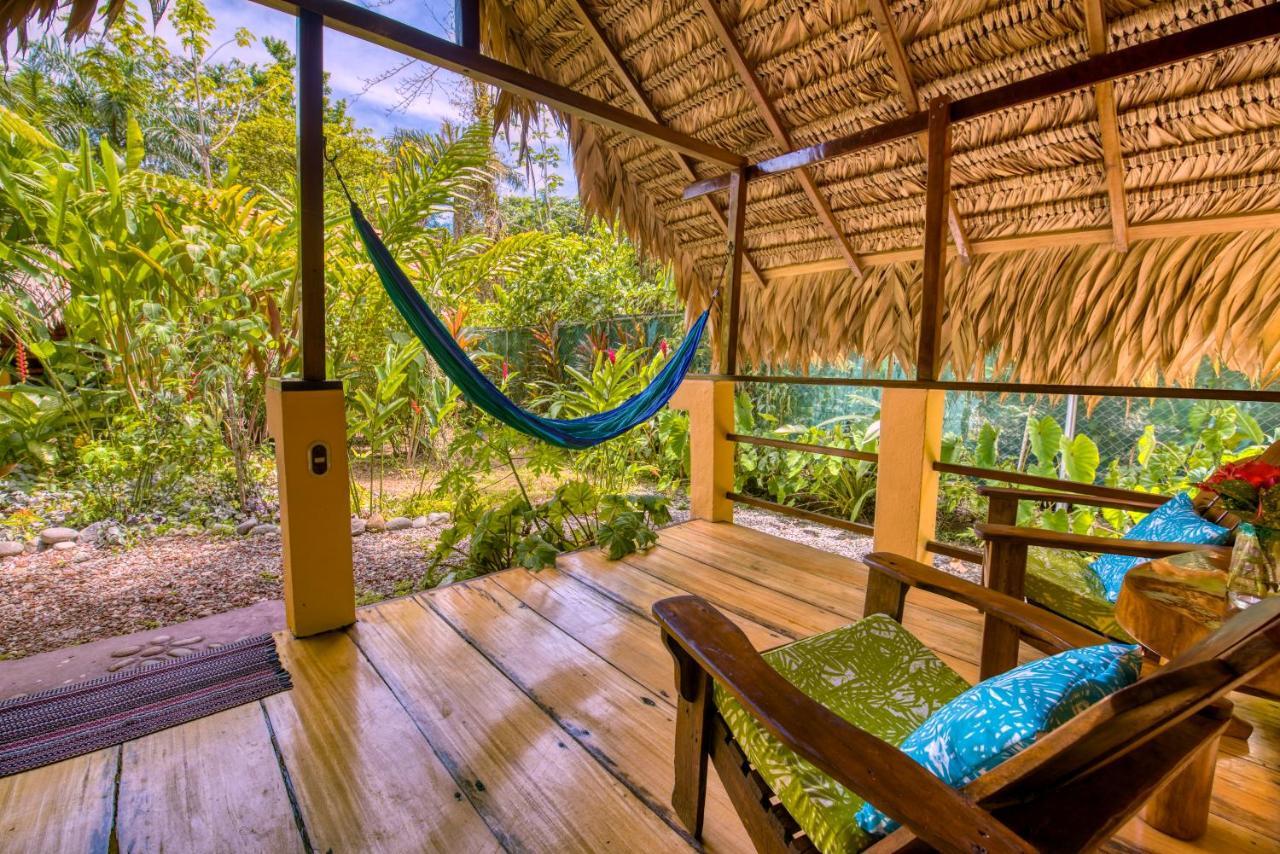 Caribe Town Bungalows Puerto Viejo de Talamanca Екстер'єр фото