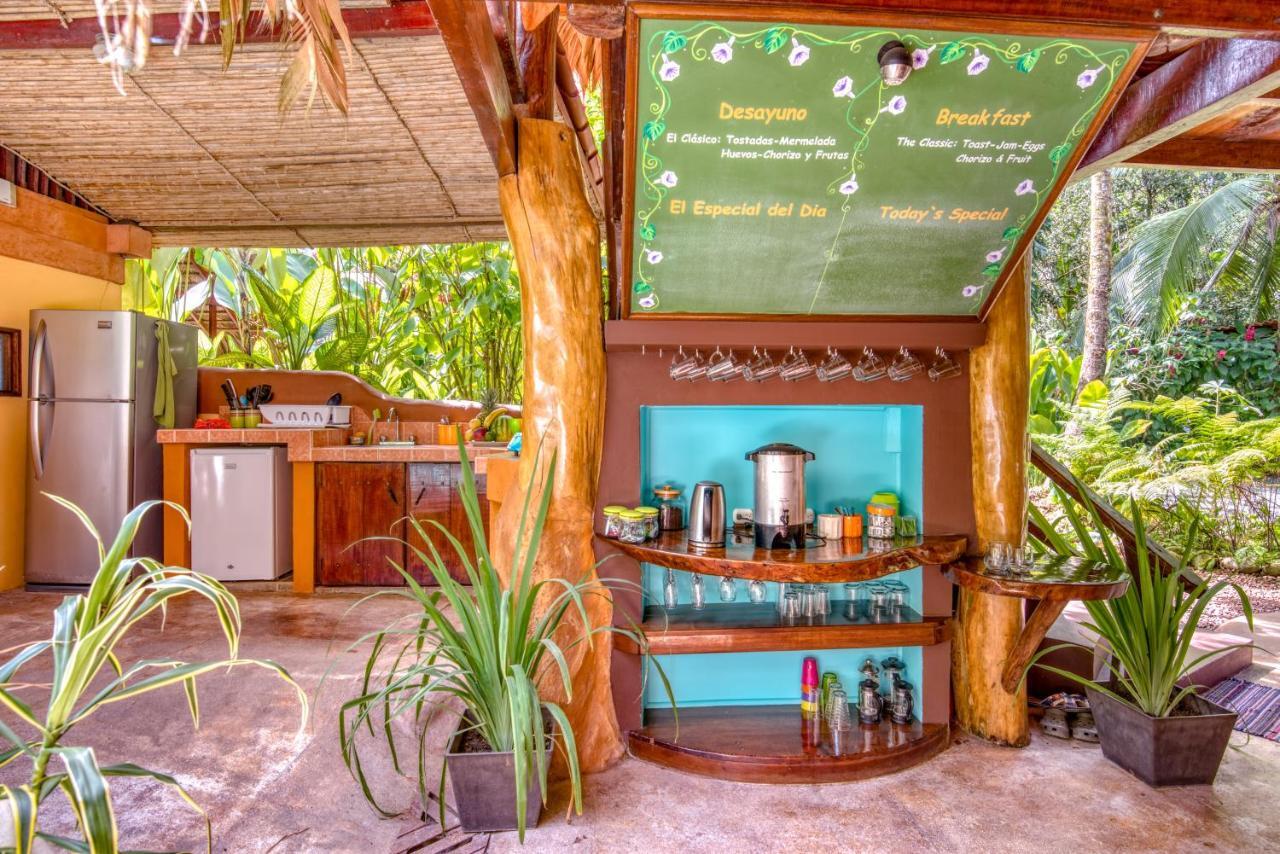 Caribe Town Bungalows Puerto Viejo de Talamanca Екстер'єр фото